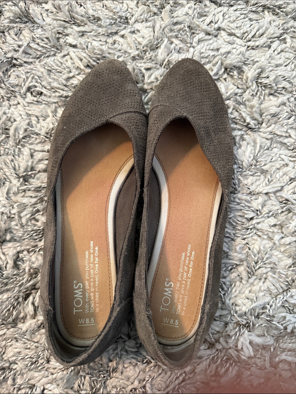 Toms Women's  Suede Pointed-Toe Flats